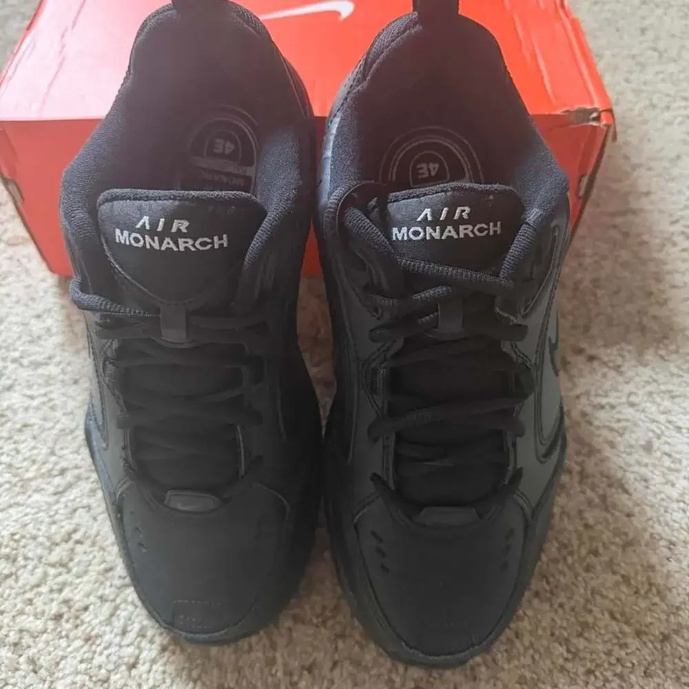 Nike Air Monarch IV 4E Wide Triple Black Sneakers 7.5